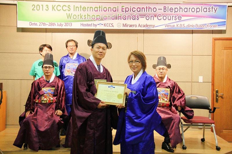 Dr. Cynthia Lopez in South Korea for Double Lid training